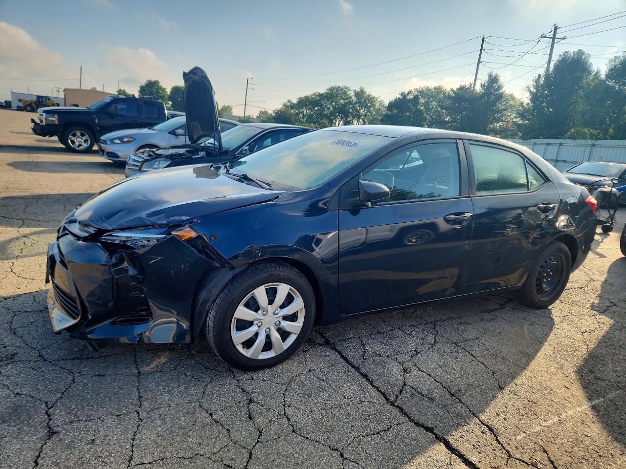 2018 TOYOTA COROLLA LE