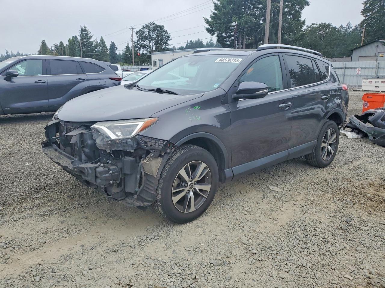 2016 TOYOTA RAV4 XLE