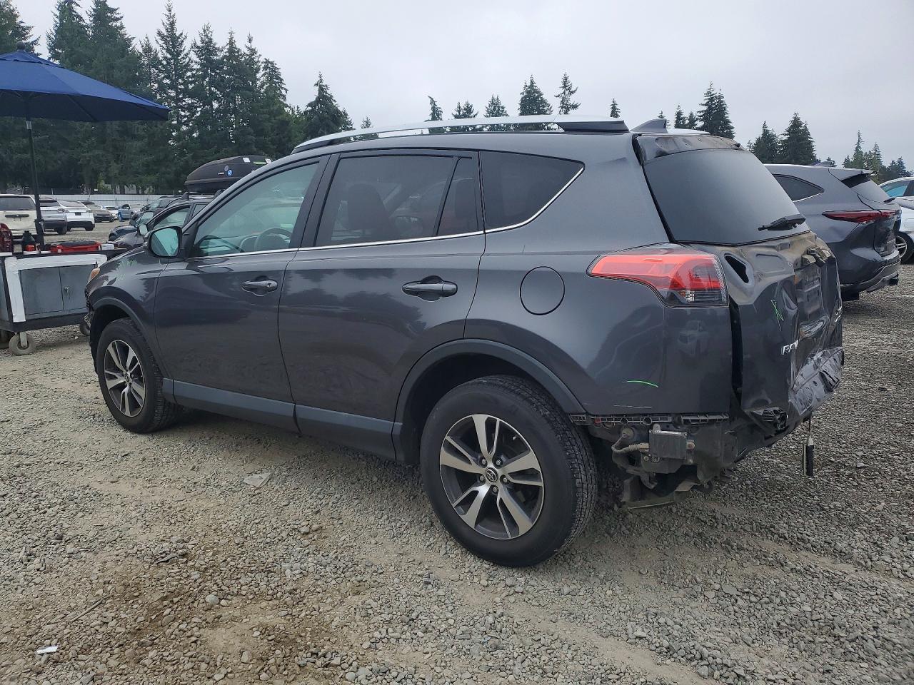 2016 TOYOTA RAV4 XLE — снимка 2