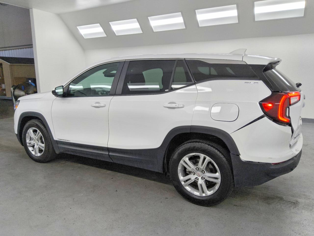 2024 GMC TERRAIN SLE — снимка 2
