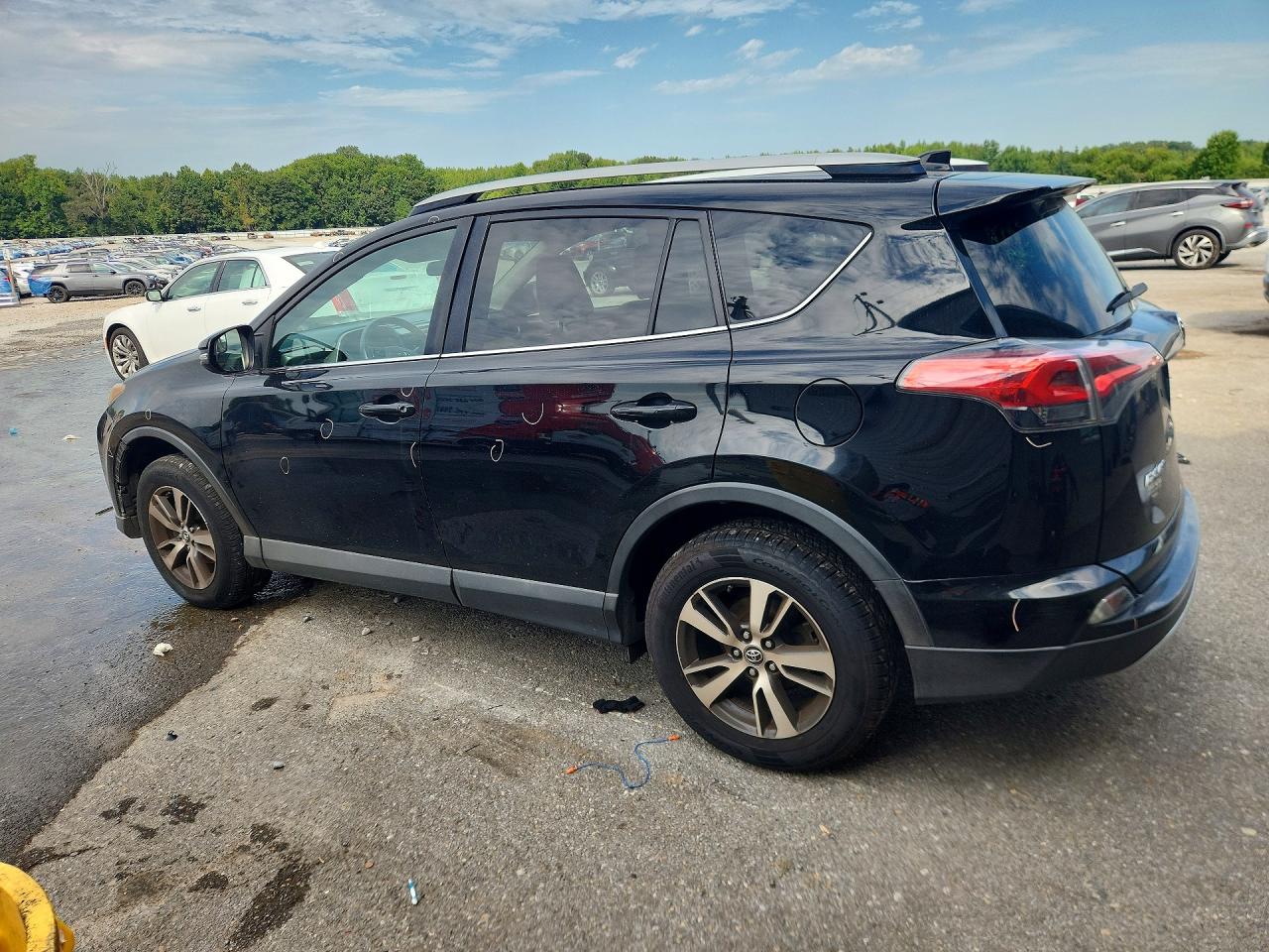 2016 TOYOTA RAV4 XLE — снимка 2