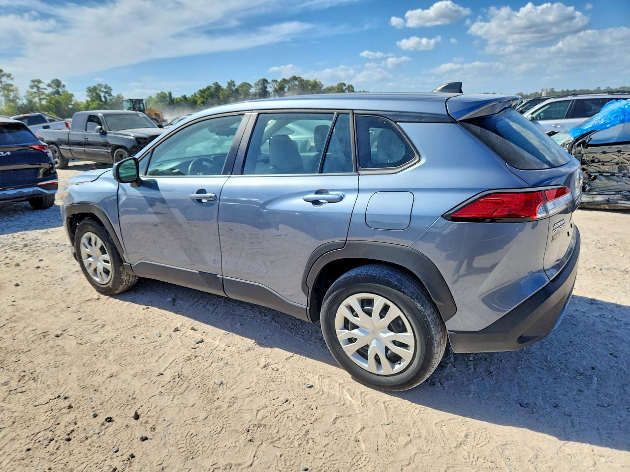2024 TOYOTA COROLLA CROSS L — снимка 2