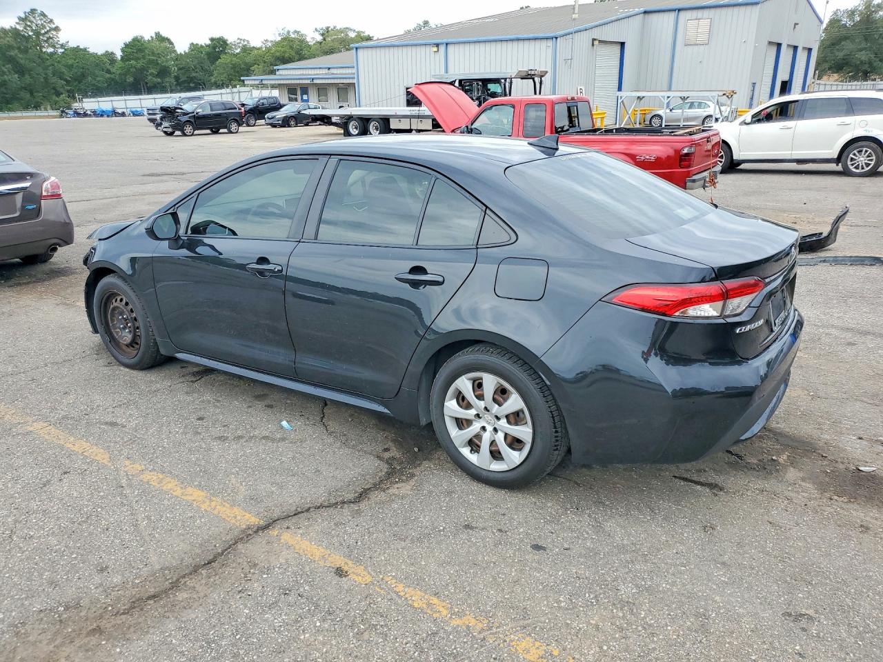 2021 TOYOTA COROLLA LE — снимка 2