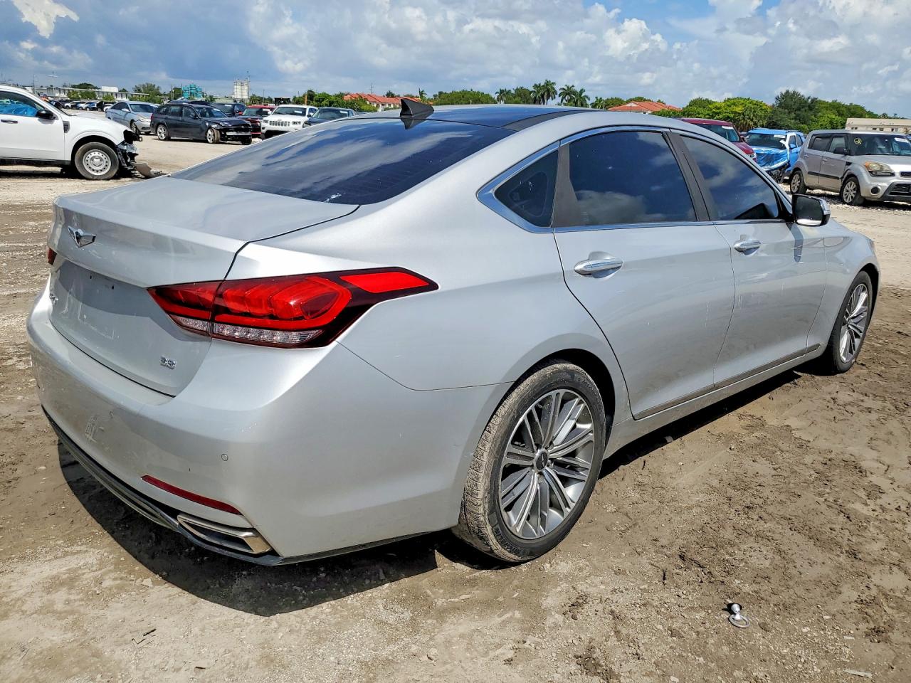 2018 GENESIS G80 3.8 — снимка 3