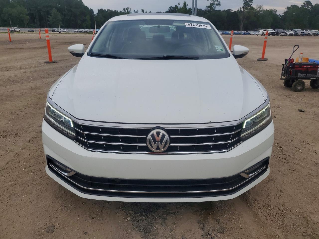 2017 VOLKSWAGEN PASSAT SE — снимка 5