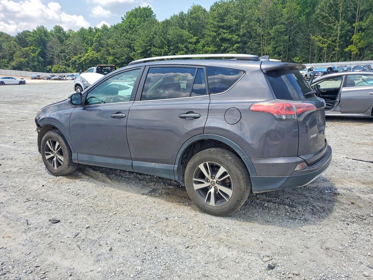 2016 TOYOTA RAV4 XLE — снимка 2