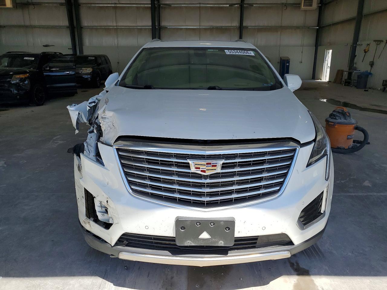 2017 CADILLAC XT5 PLATINUM — снимка 5