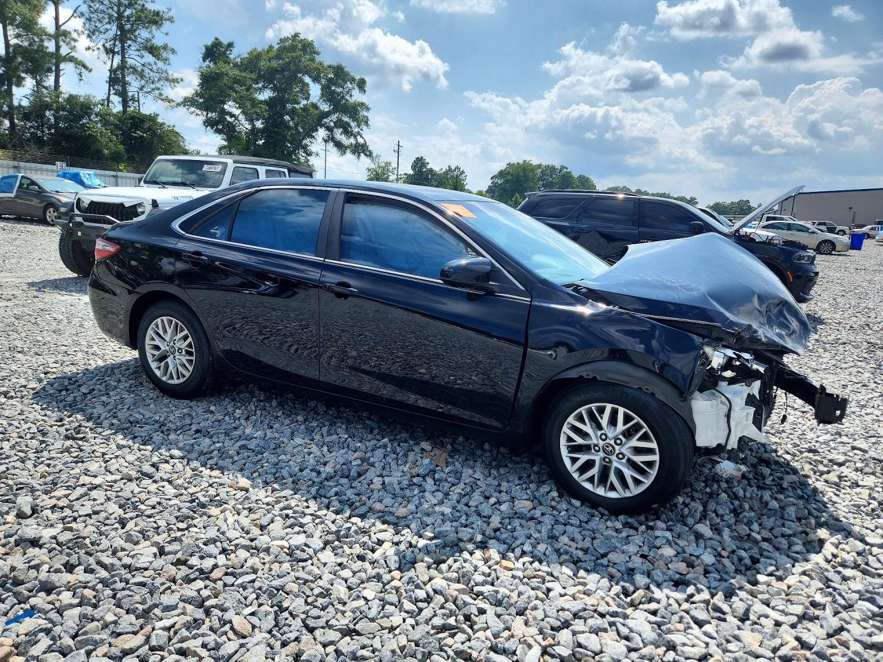 2017 TOYOTA CAMRY LE — снимка 4
