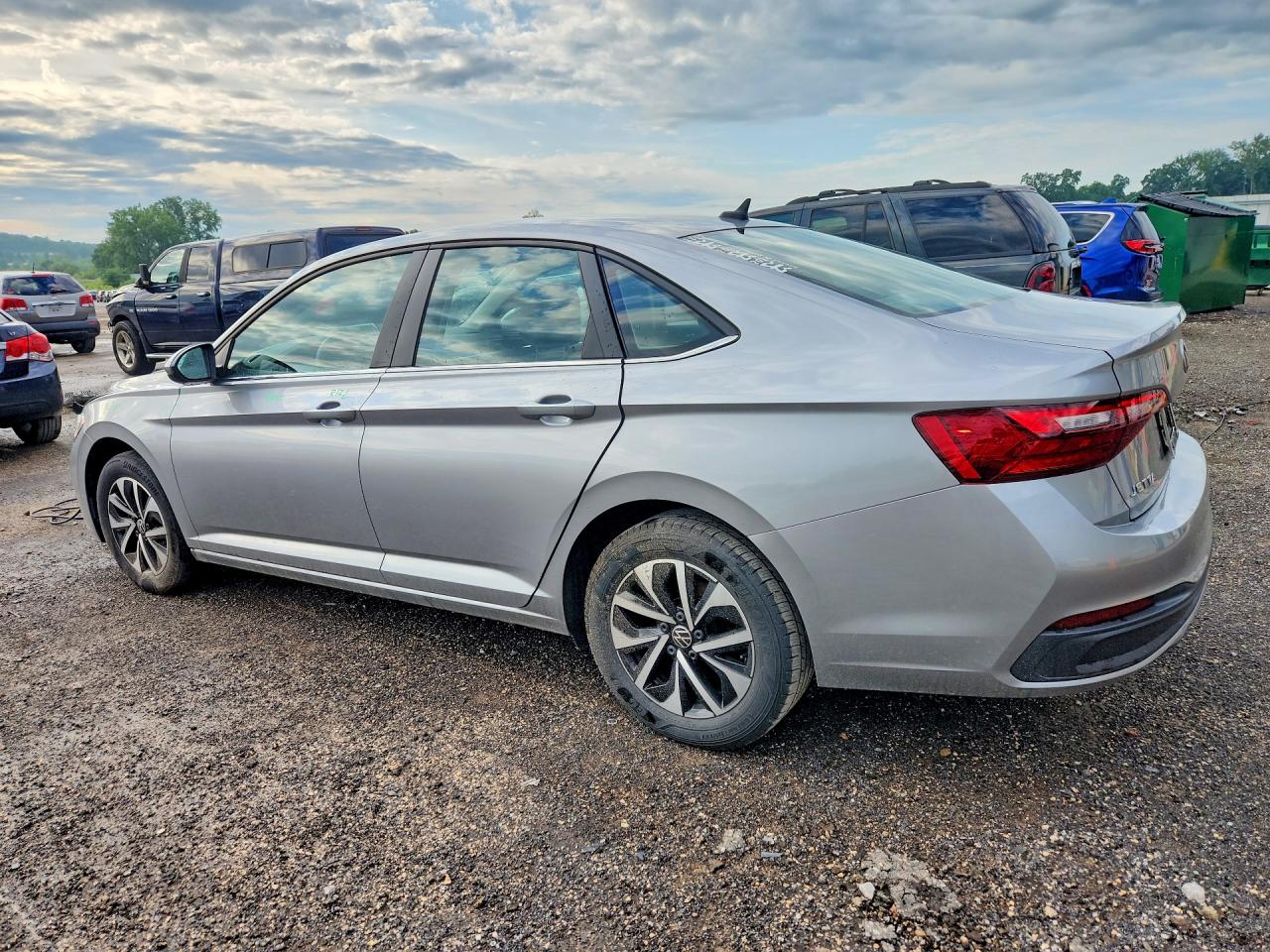 2022 VOLKSWAGEN JETTA S — снимка 2