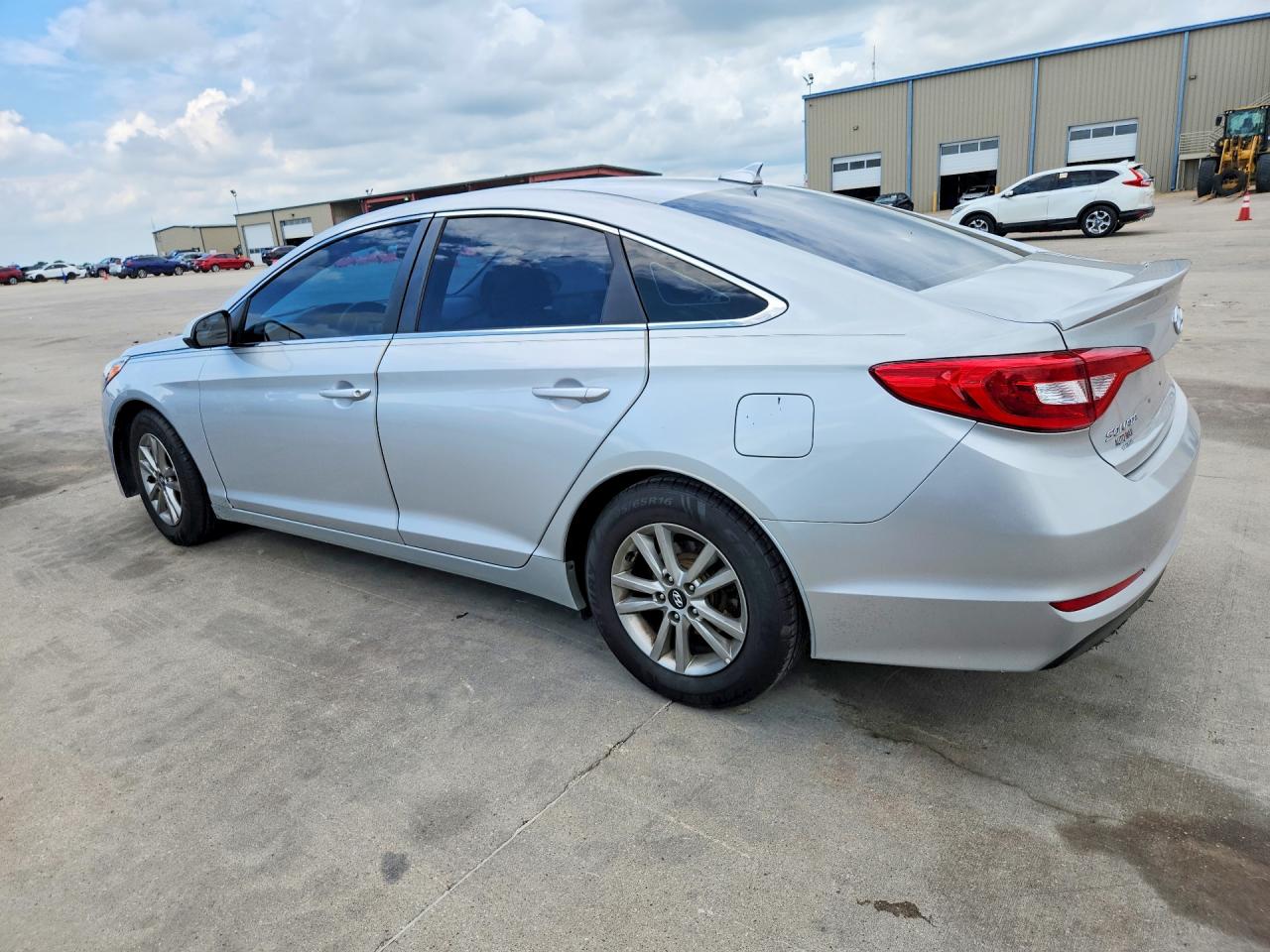2017 HYUNDAI SONATA SE — снимка 2