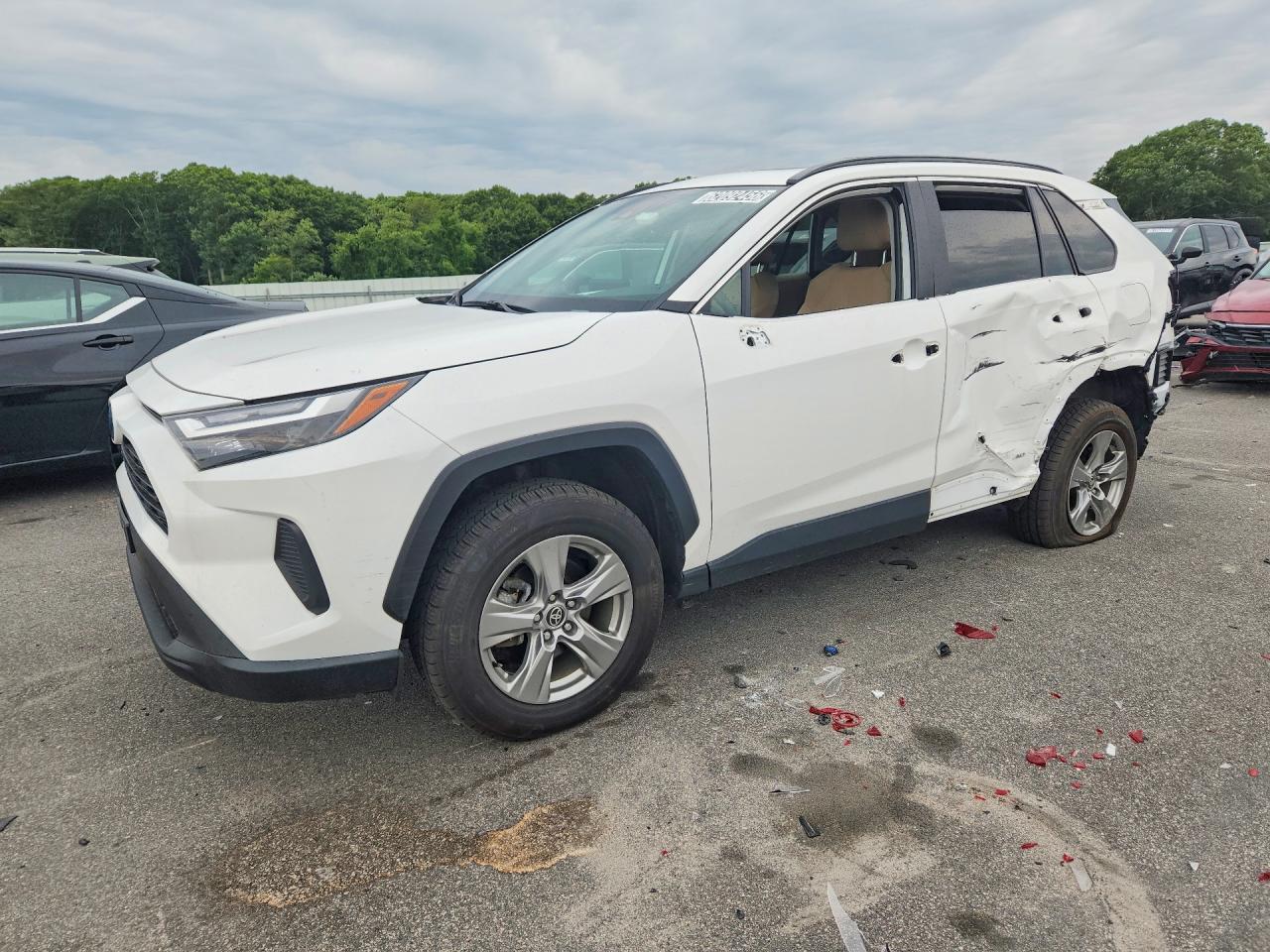 2024 TOYOTA RAV4 HYBRID XLE