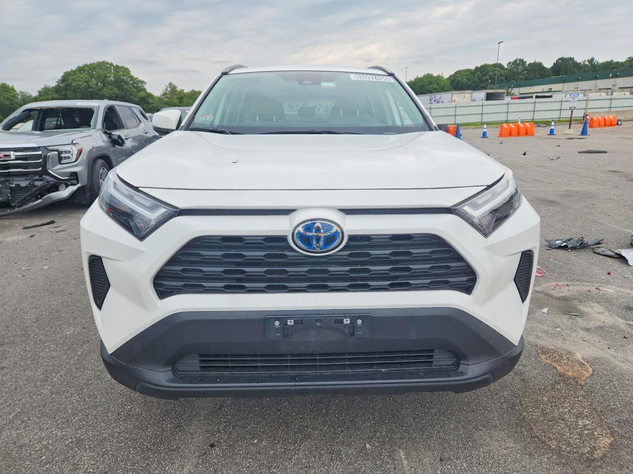 2024 TOYOTA RAV4 HYBRID XLE — снимка 5