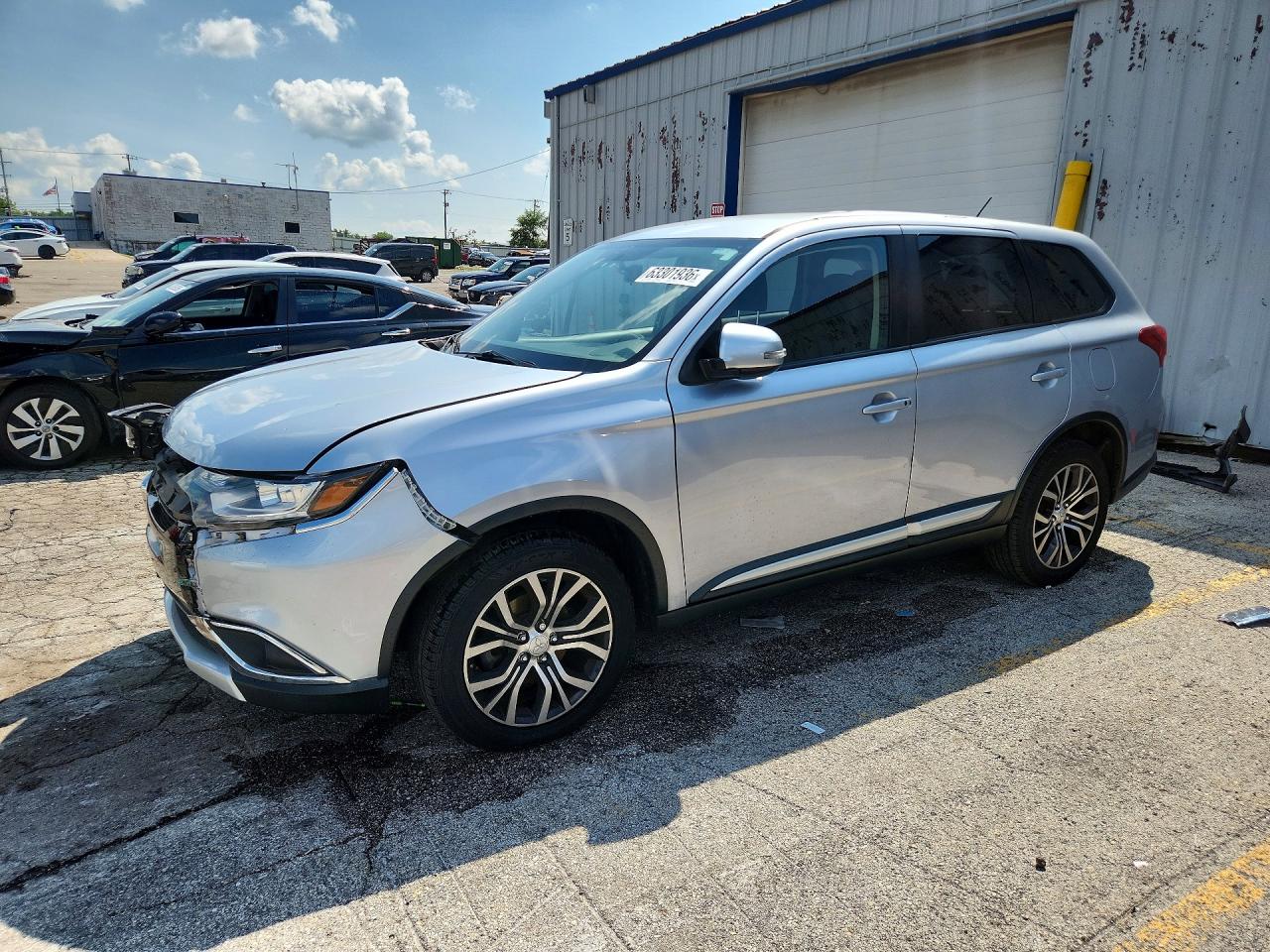 2016 MITSUBISHI OUTLANDER SE