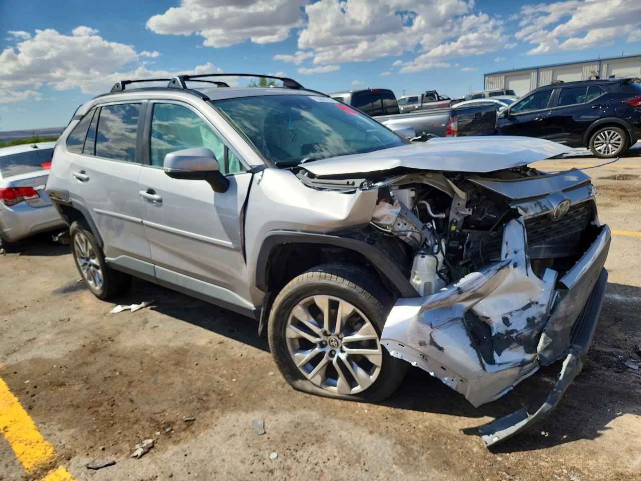 2021 TOYOTA RAV4 XLE PREMIUM — снимка 4