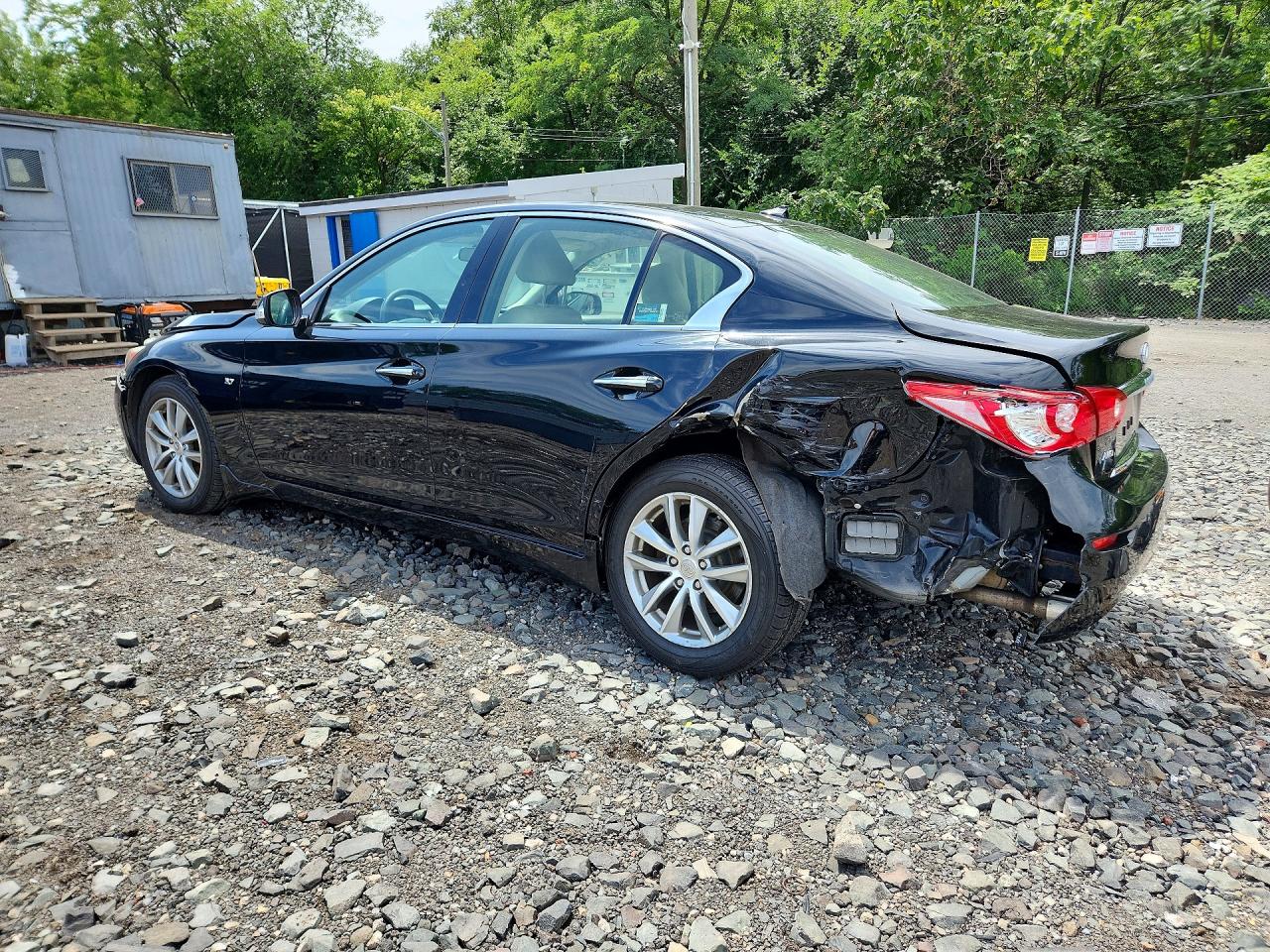 2015 INFINITI Q50 BASE — снимка 2