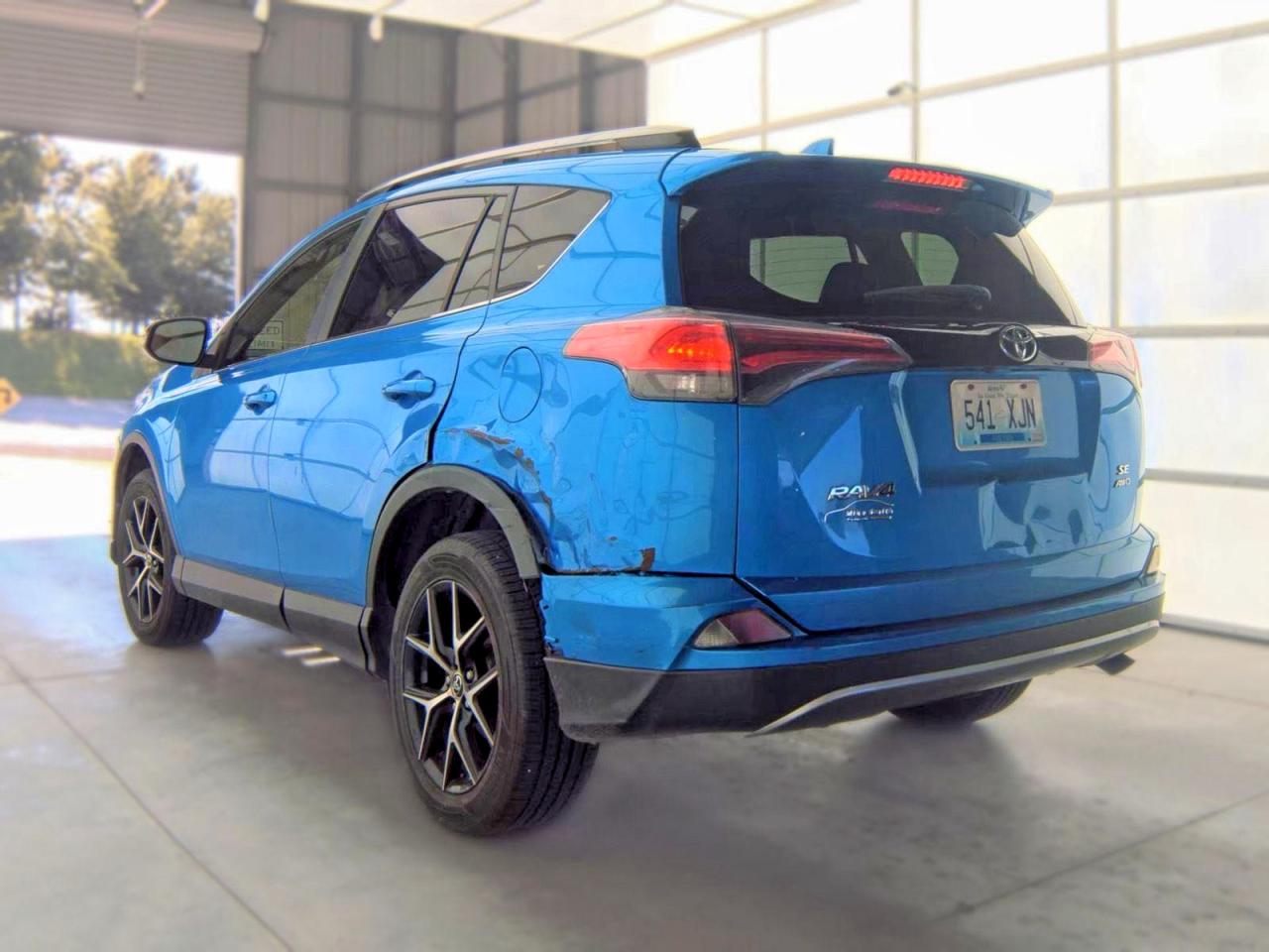 2017 TOYOTA RAV4 SE — снимка 3