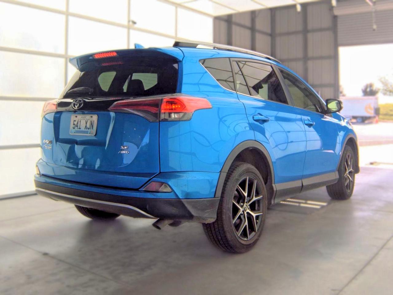 2017 TOYOTA RAV4 SE — снимка 4