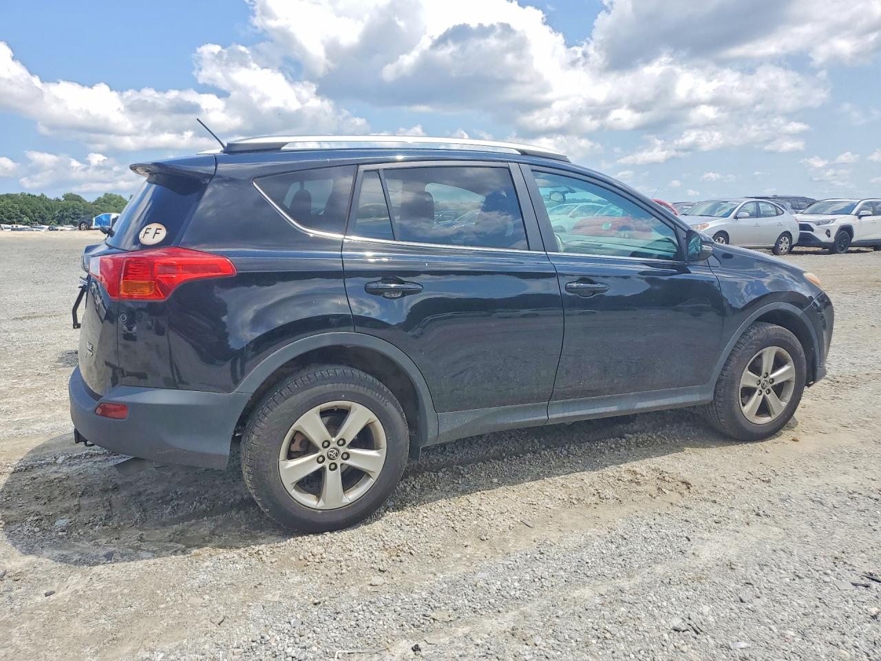2015 TOYOTA RAV4 XLE — снимка 3