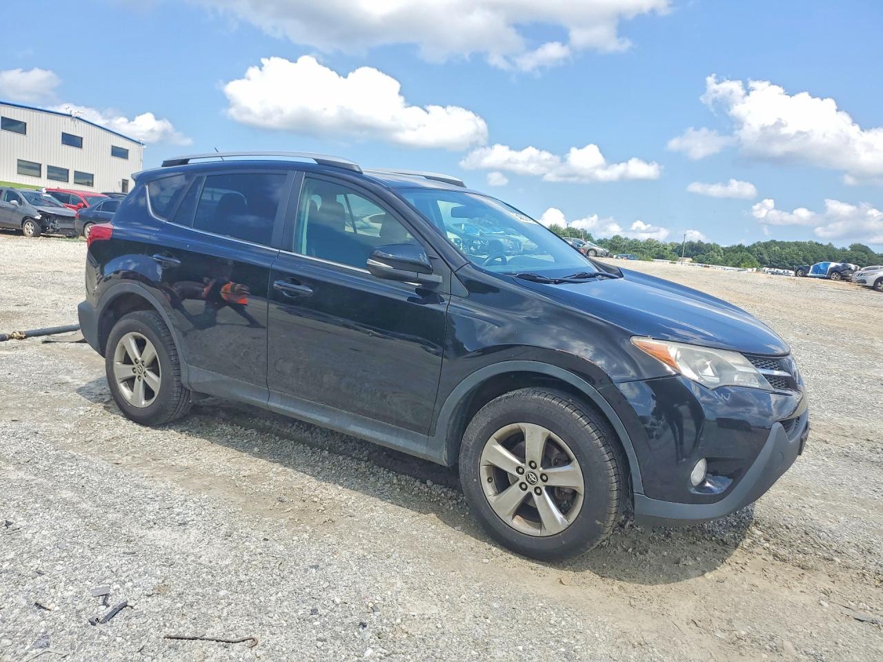 2015 TOYOTA RAV4 XLE — снимка 4