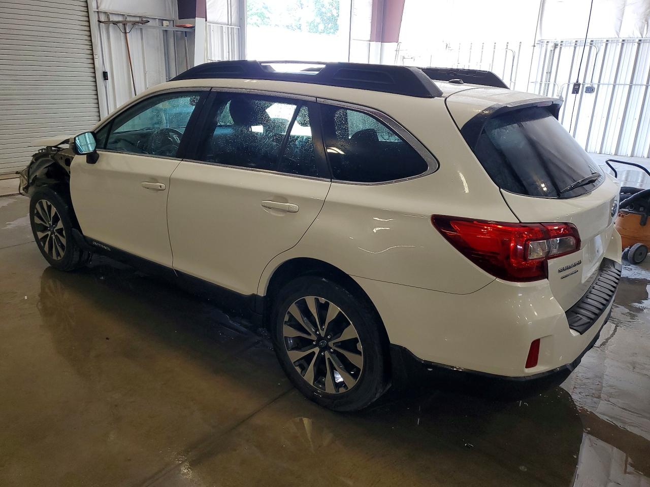 2015 SUBARU OUTBACK 2.5I LIMITED — снимка 2