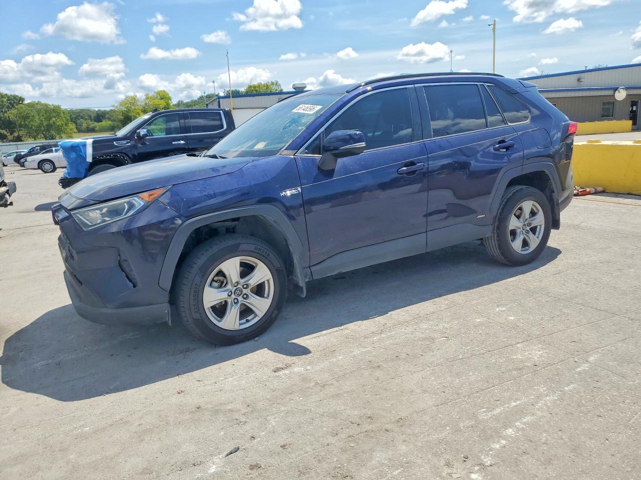 2020 TOYOTA RAV4 HYBRID XLE