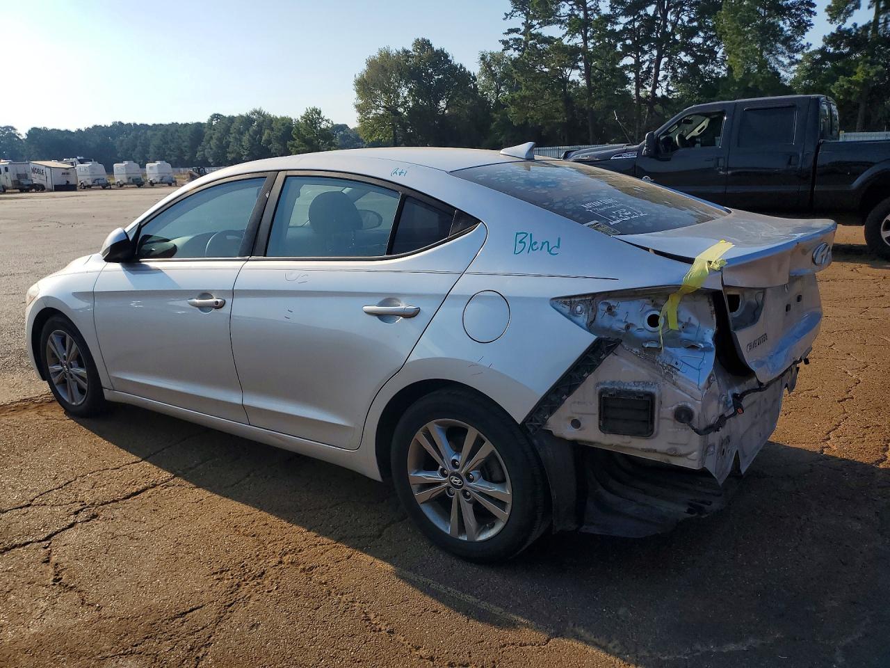 2018 HYUNDAI ELANTRA SEL — снимка 2