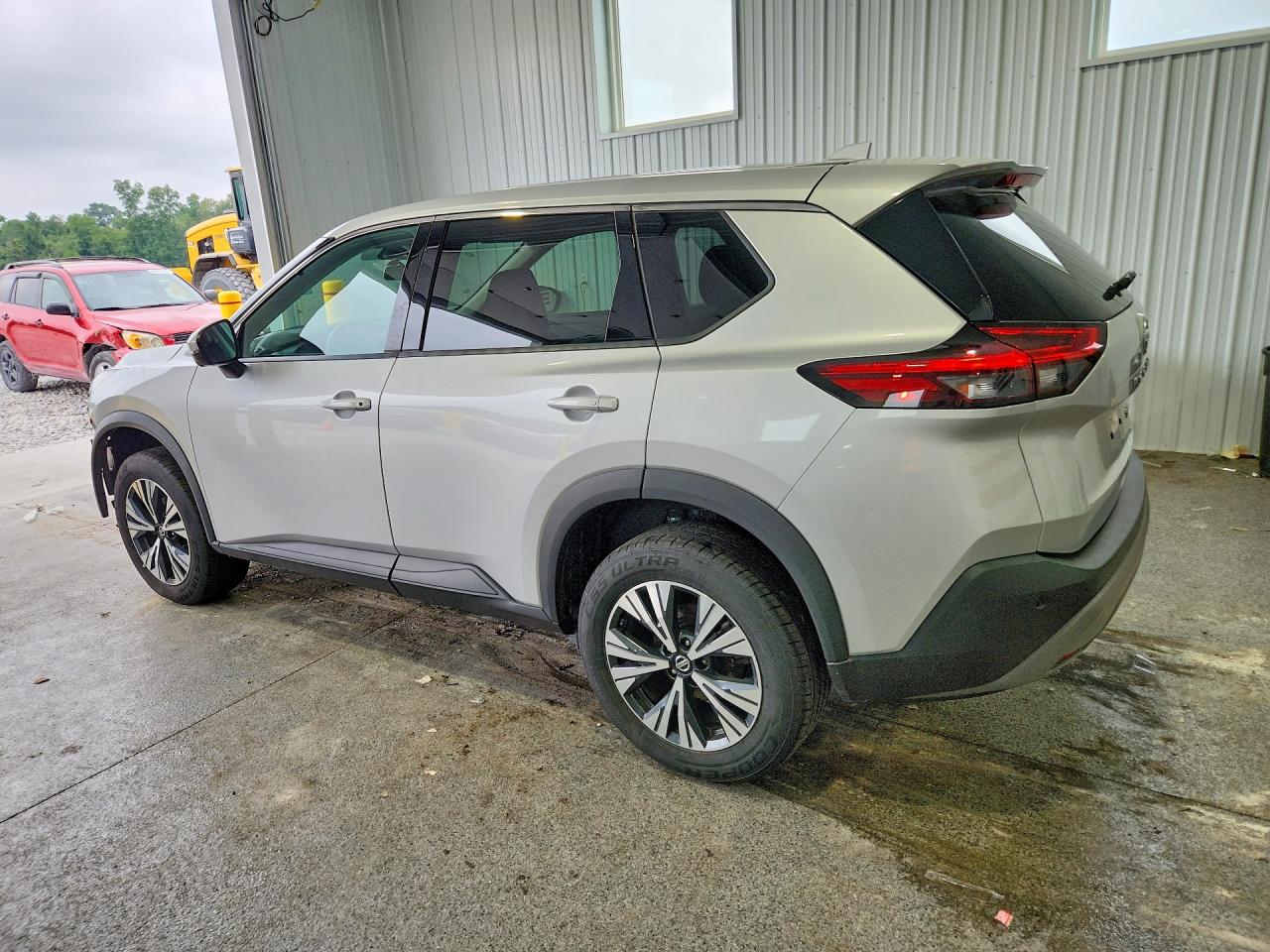 2021 NISSAN ROGUE SV — снимка 2