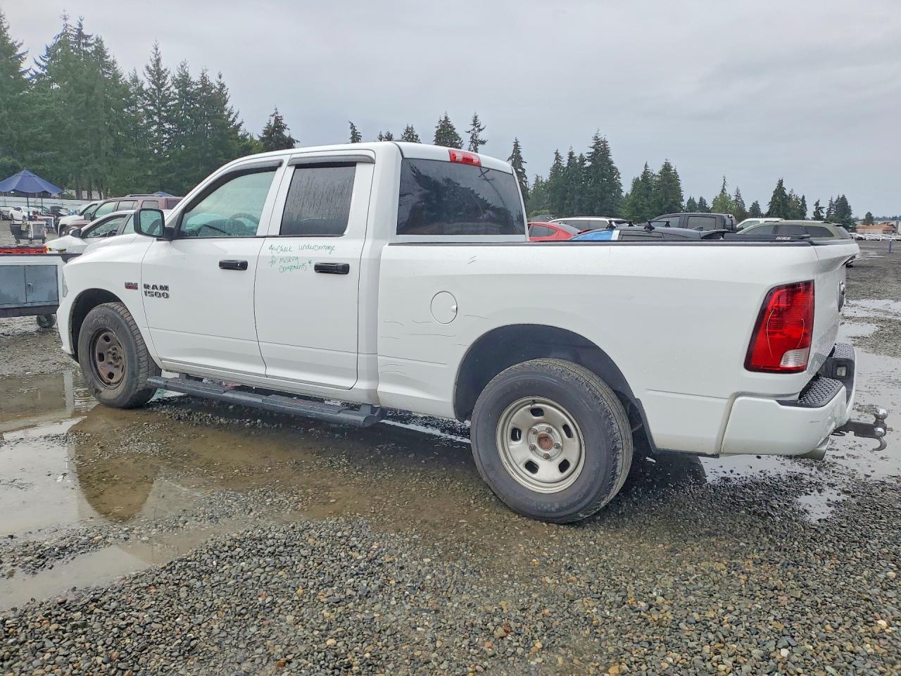 2016 RAM 1500 ST — снимка 2