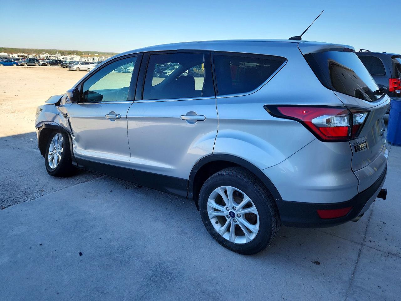 2017 FORD ESCAPE SE — снимка 2