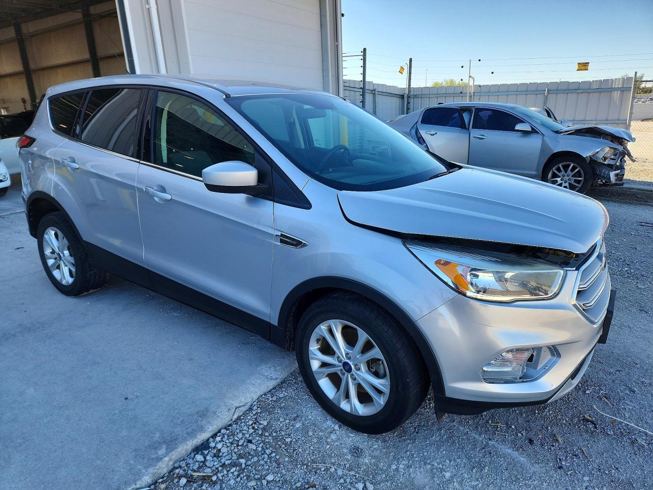 2017 FORD ESCAPE SE — снимка 4