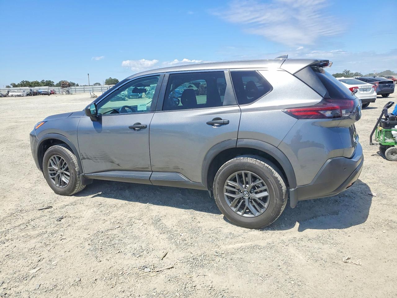 2021 NISSAN ROGUE S — снимка 2