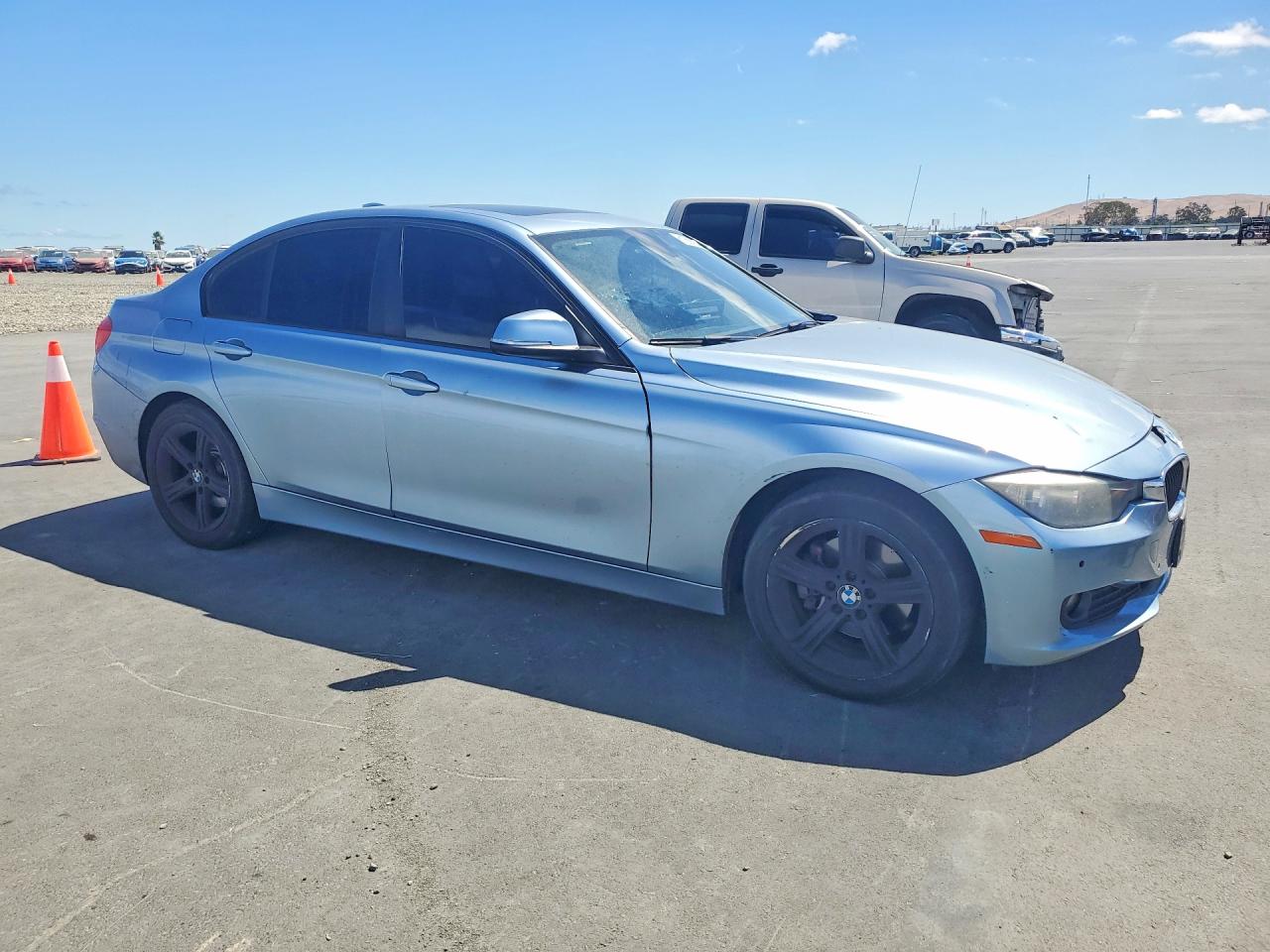 2013 BMW 320 I — снимка 4