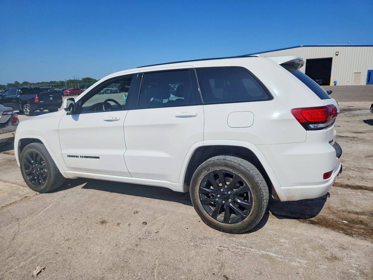 2017 JEEP GRAND CHEROKEE LAREDO — снимка 2
