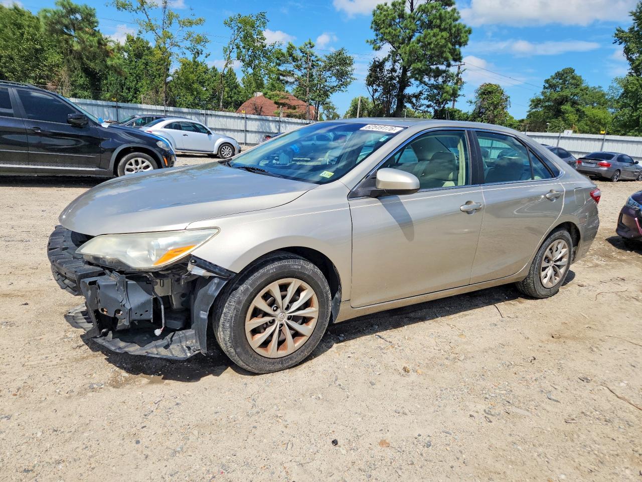 2015 TOYOTA CAMRY LE