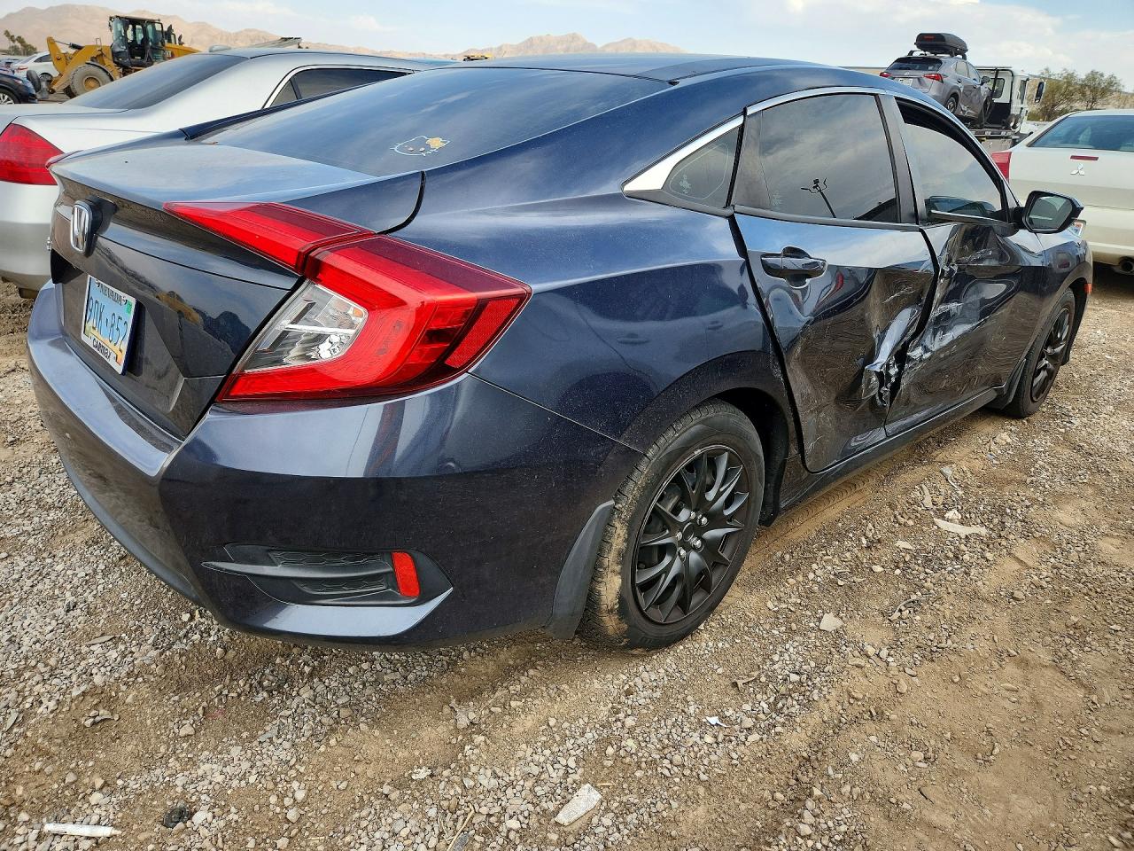 2018 HONDA CIVIC LX — снимка 3