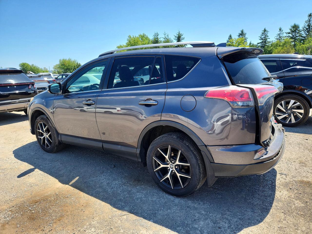 2017 TOYOTA RAV4 SE — снимка 2