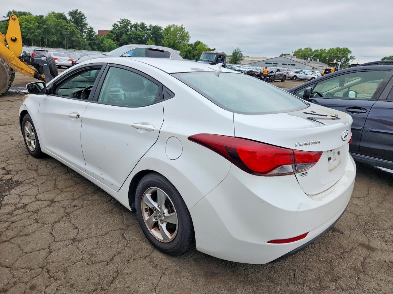 2015 HYUNDAI ELANTRA SE — снимка 2
