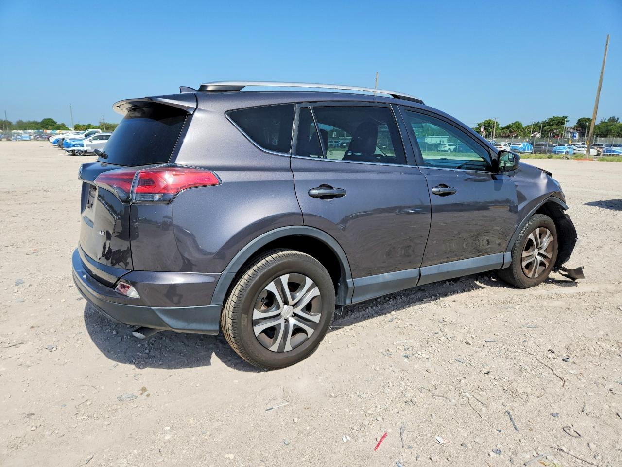 2016 TOYOTA RAV4 LE — снимка 3
