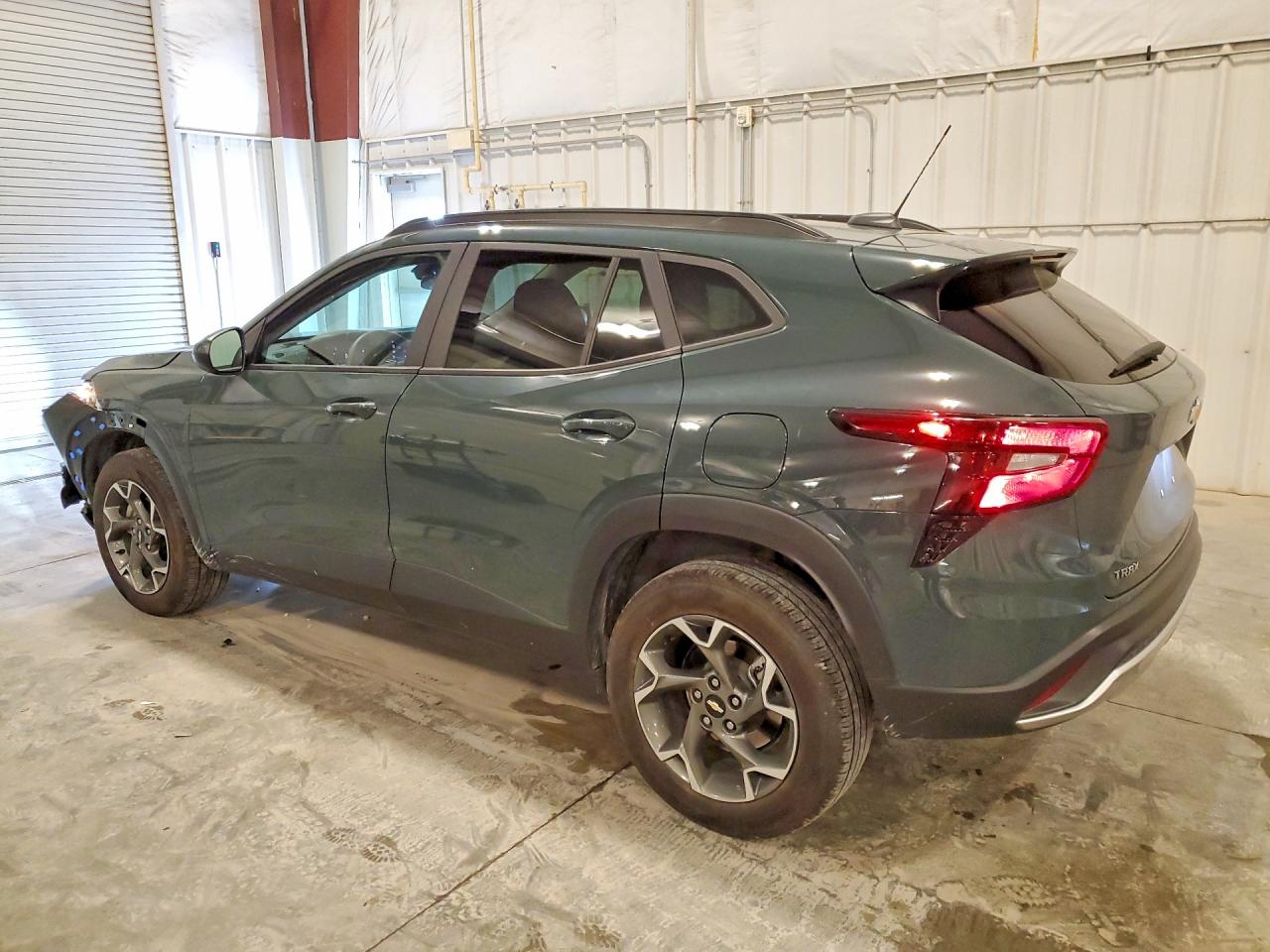 2025 CHEVROLET TRAX 1LT — снимка 2