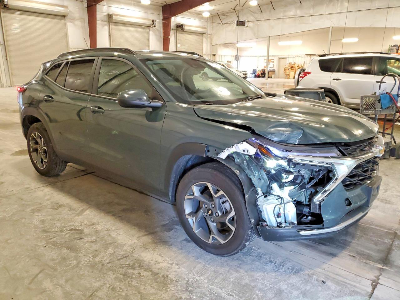 2025 CHEVROLET TRAX 1LT — снимка 4