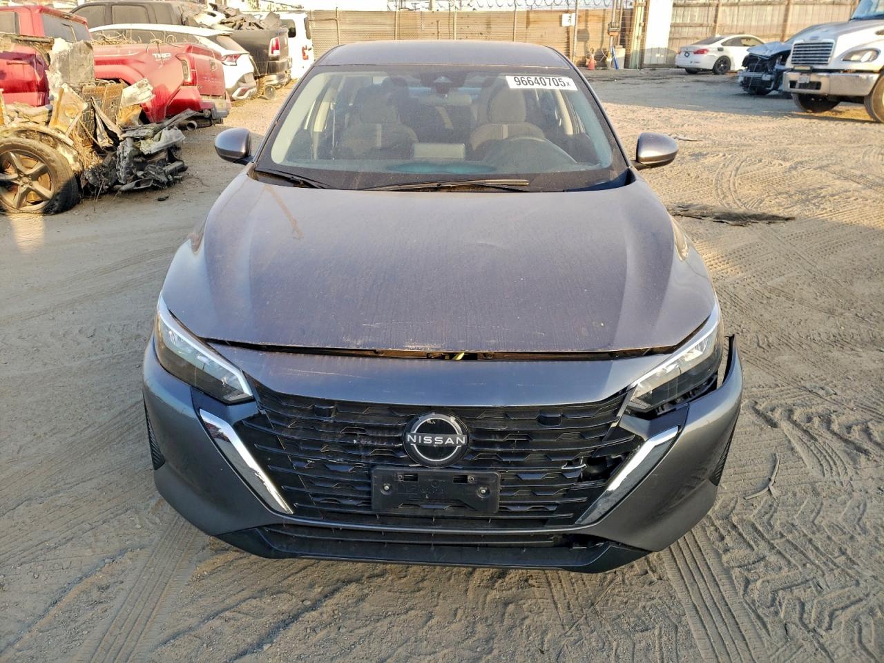 2025 NISSAN SENTRA SV — снимка 5