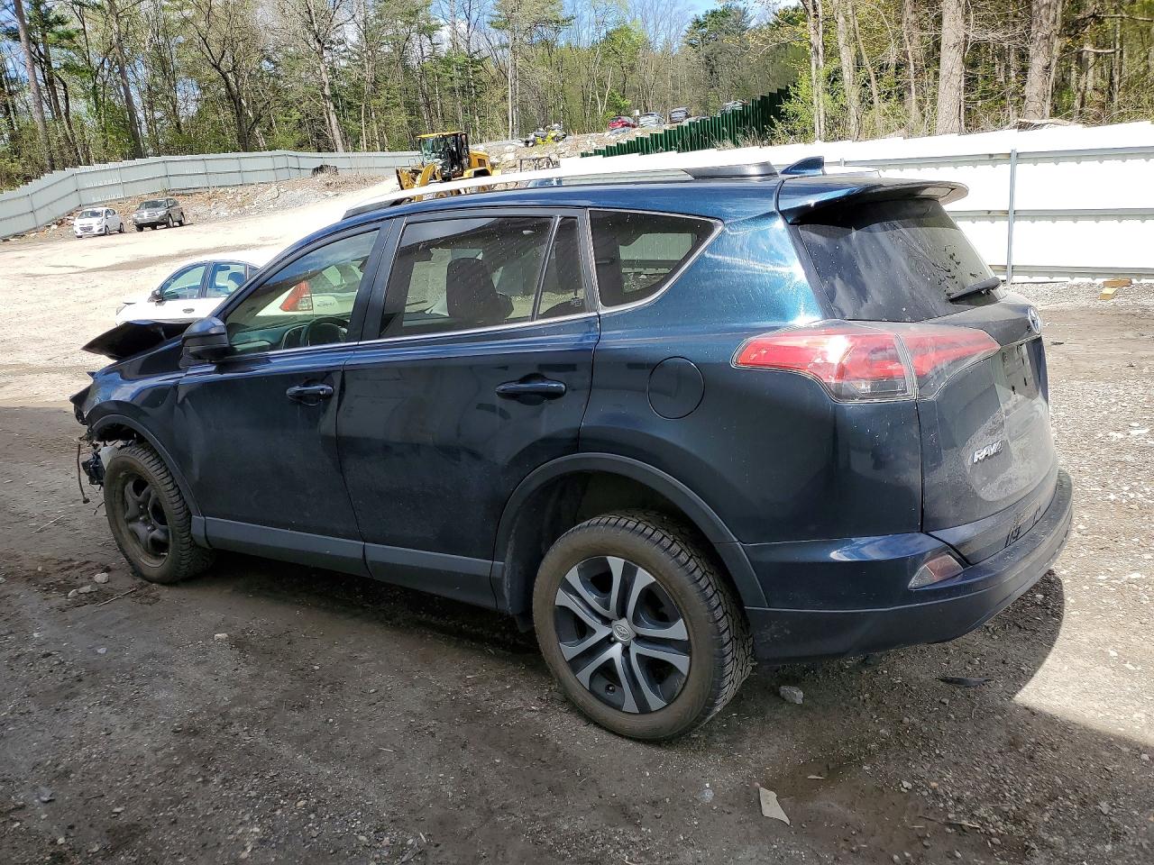 2018 TOYOTA RAV4 LE — снимка 2
