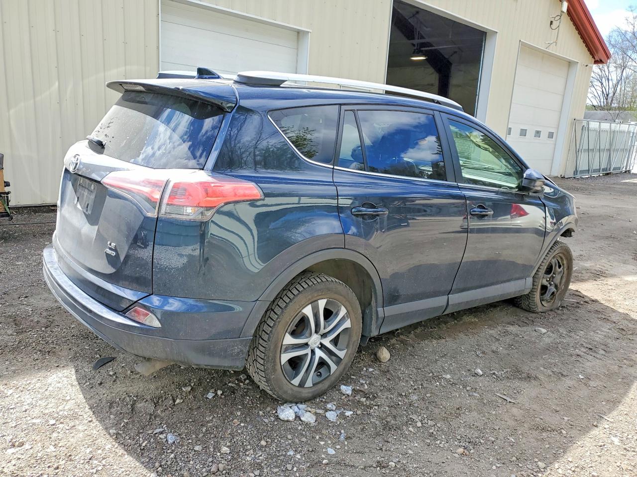 2018 TOYOTA RAV4 LE — снимка 3