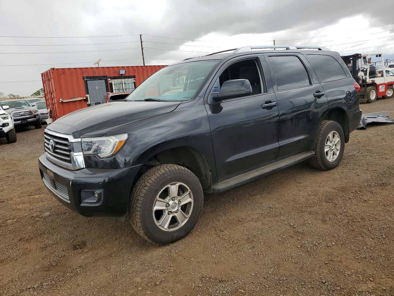 2018 TOYOTA SEQUOIA SR5