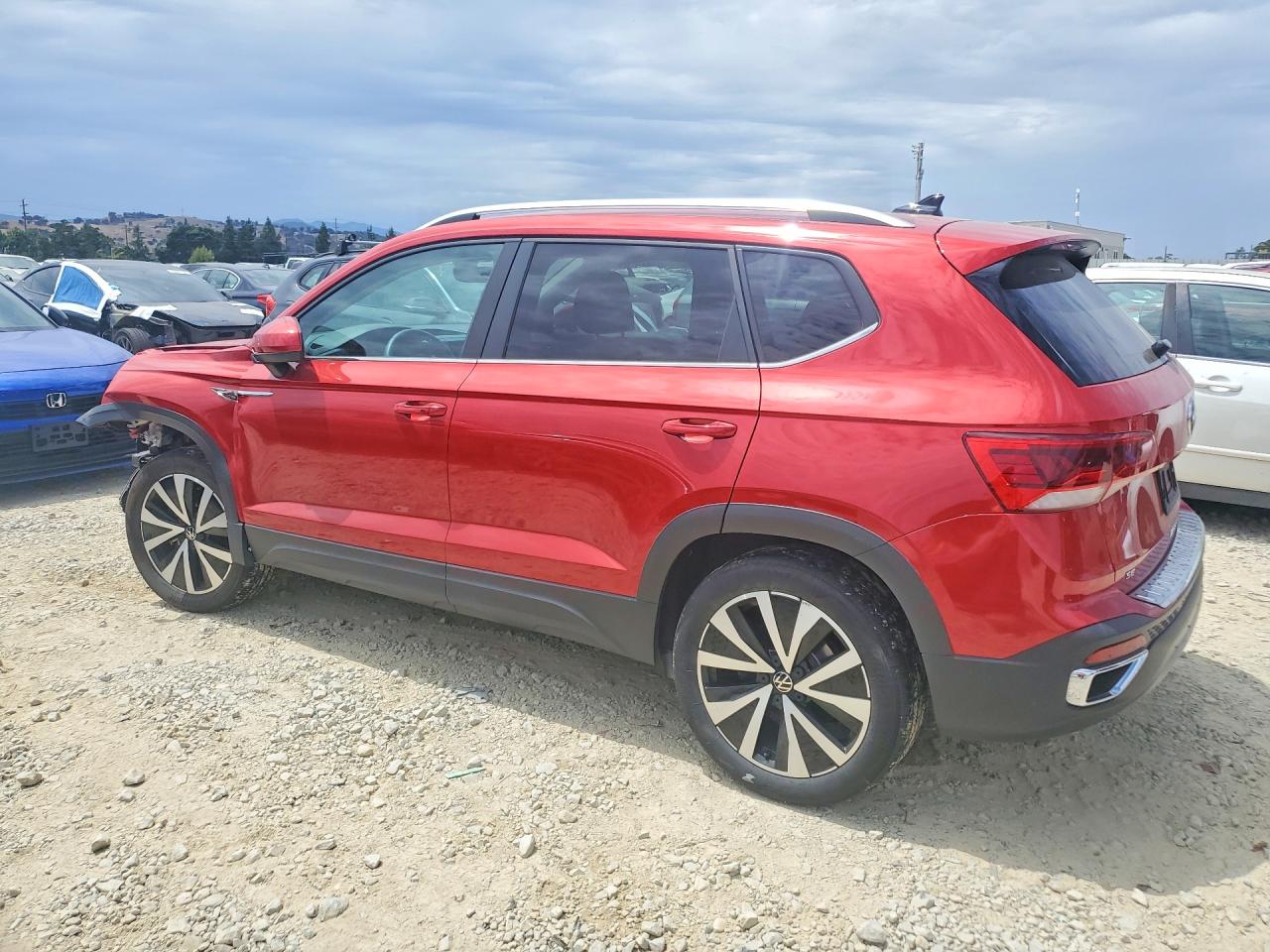 2022 VOLKSWAGEN TAOS SE — снимка 2