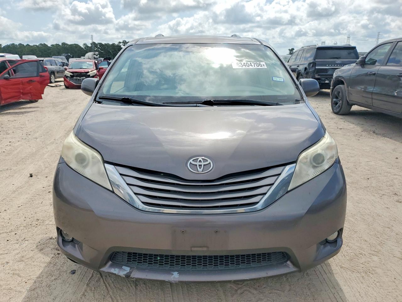 2016 TOYOTA SIENNA XLE PREMIUM 8-PASSENGER — снимка 5