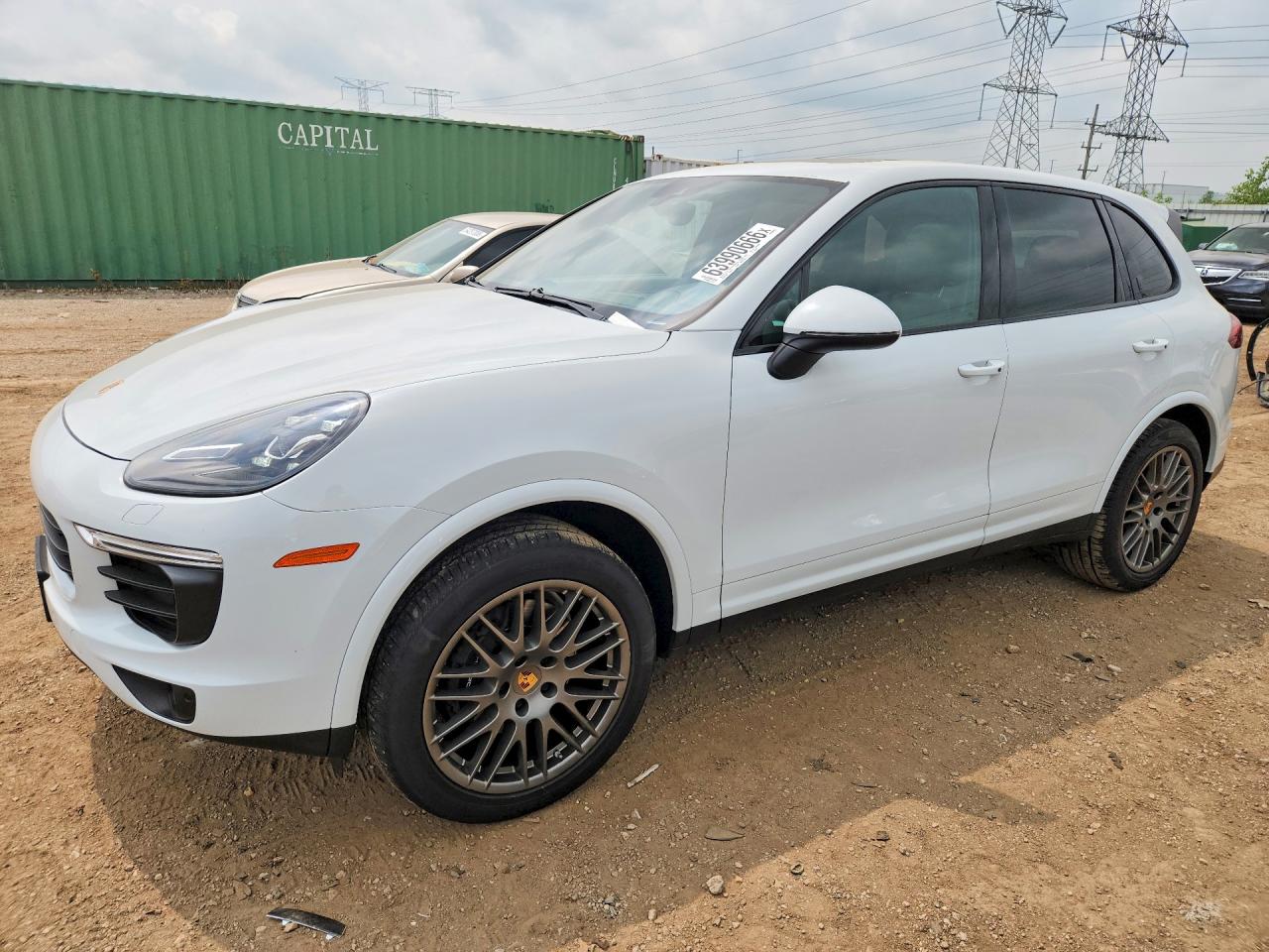 2017 PORSCHE CAYENNE