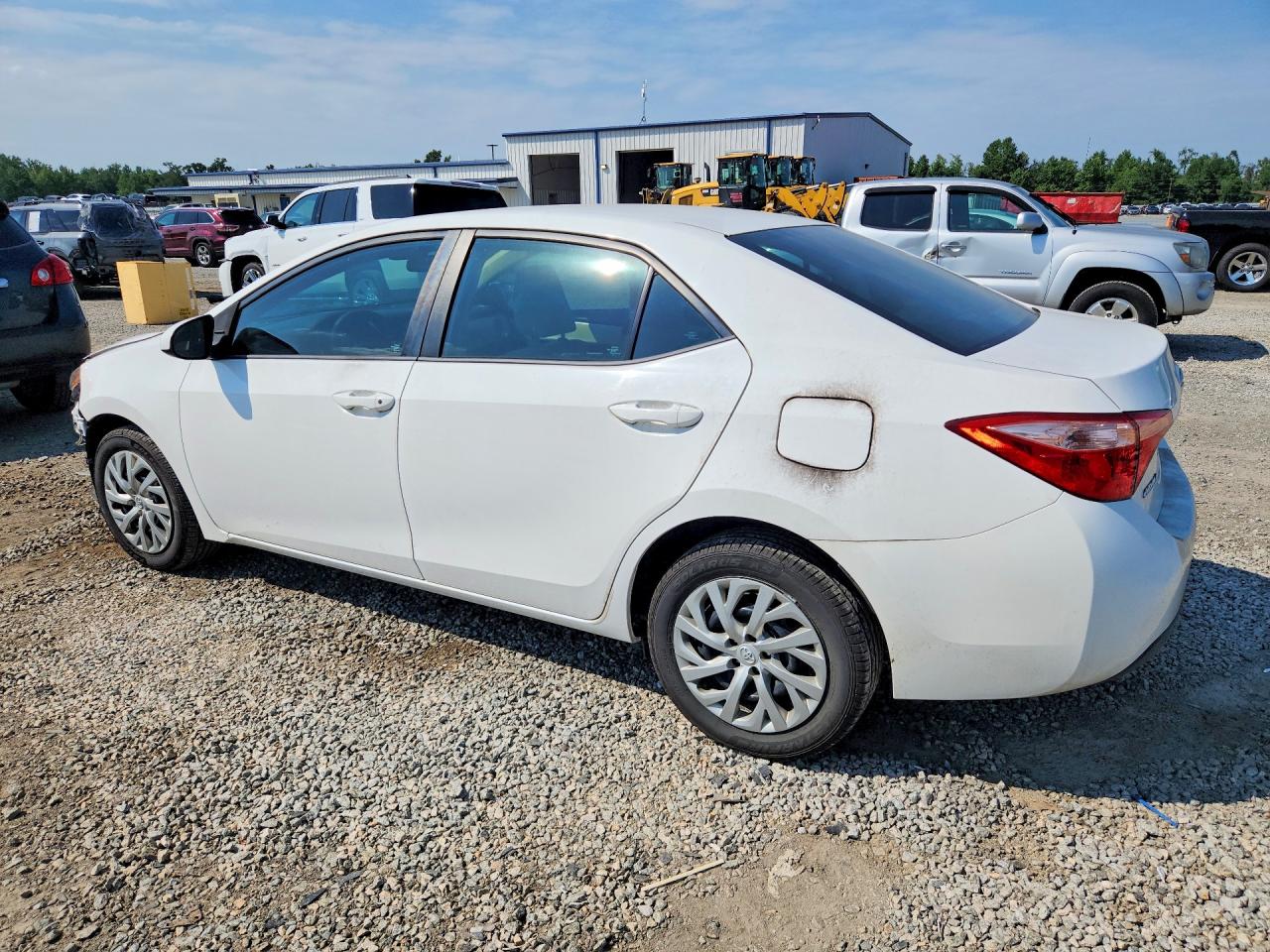 2017 TOYOTA COROLLA LE — снимка 2
