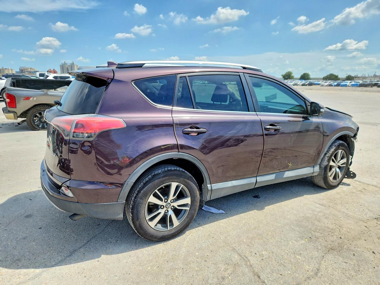 2017 TOYOTA RAV4 XLE — снимка 3