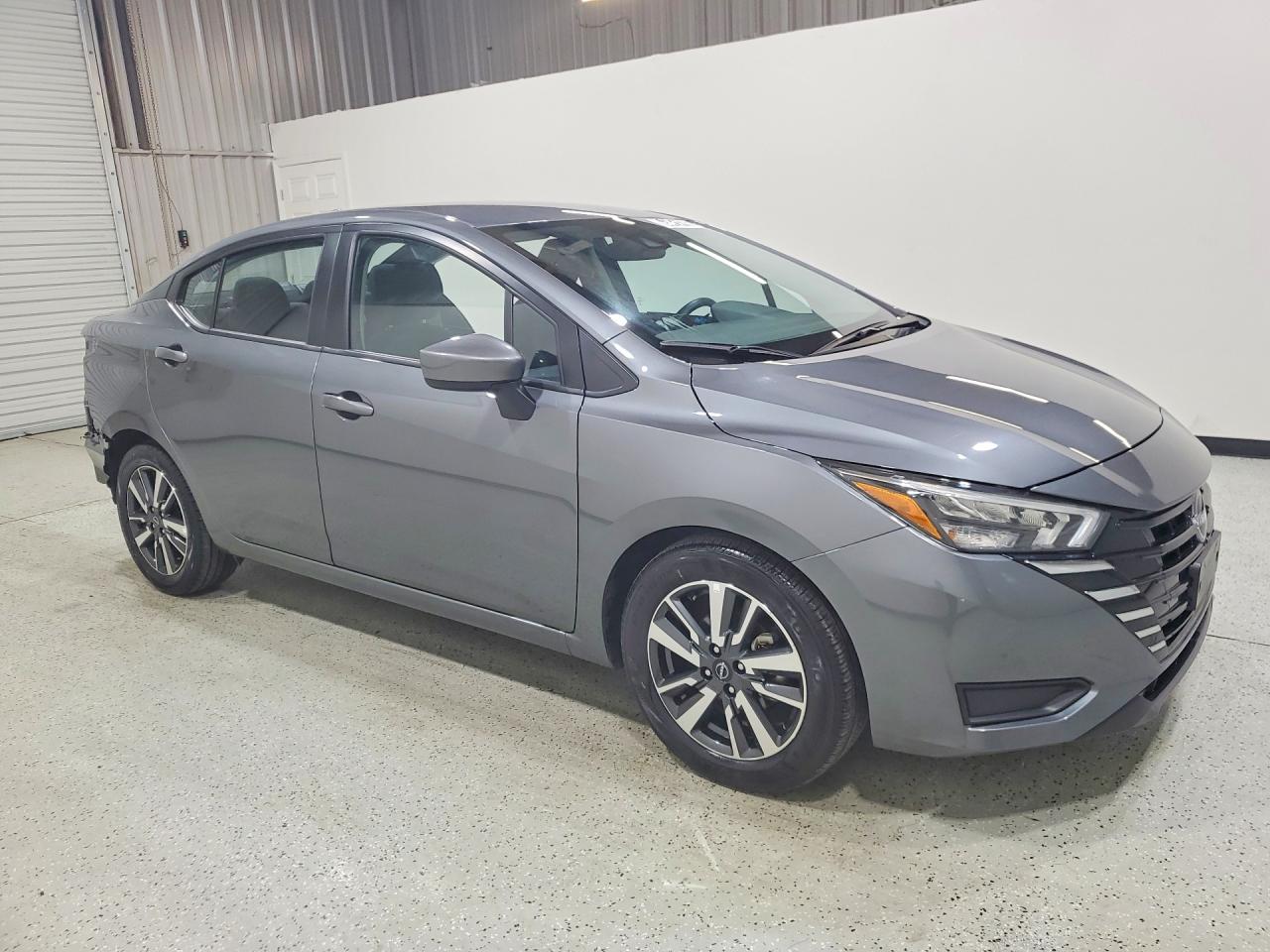 2025 NISSAN VERSA SV — снимка 4